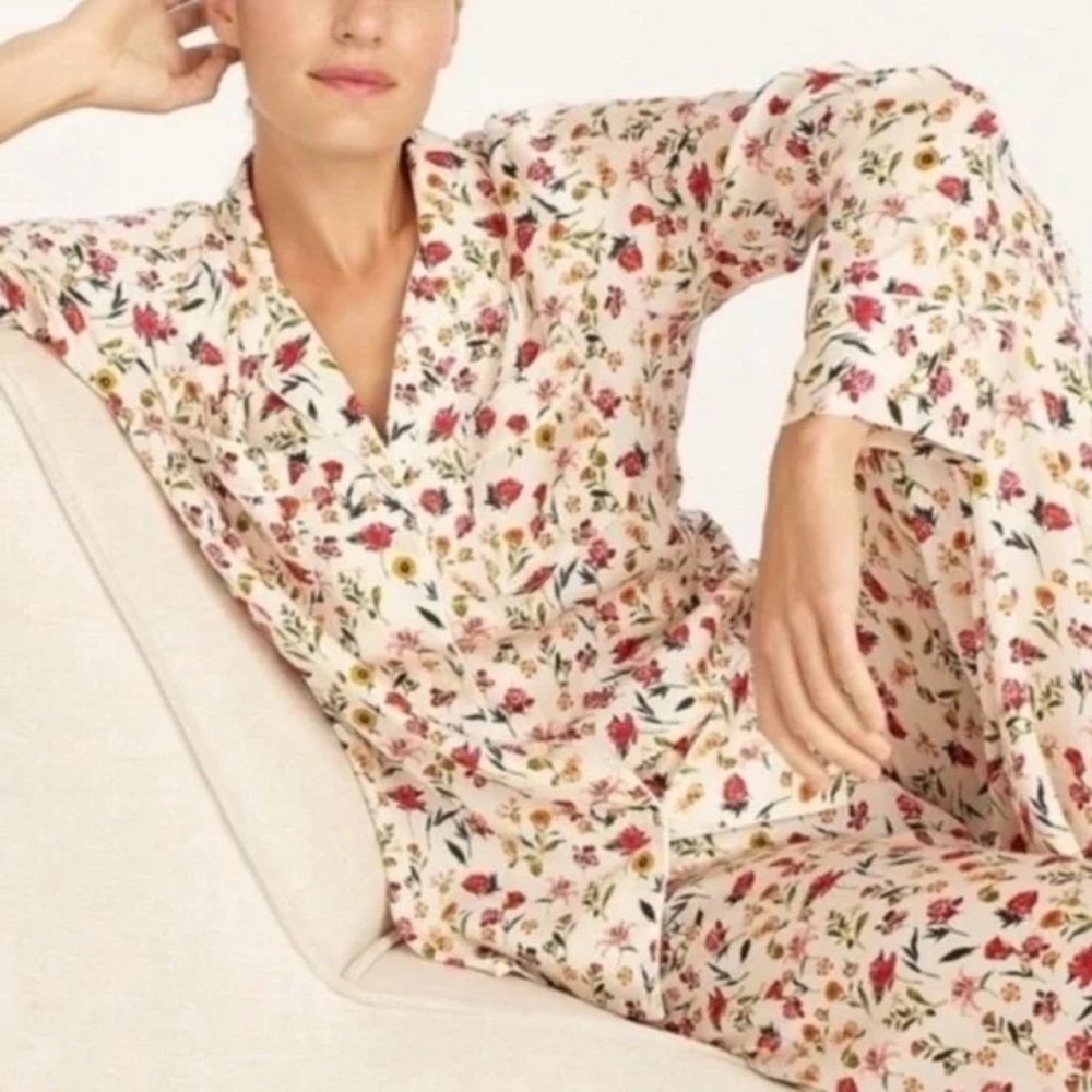 J.Crew NWOT Easy Luxe Eco Long Sleeve Pajama Set in Vintage Floral print - M/L